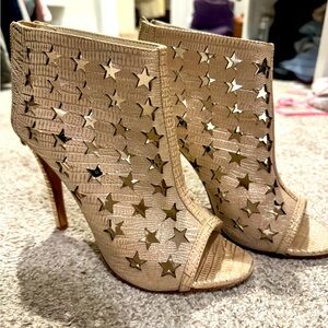 Alice and Olivia gold star booties